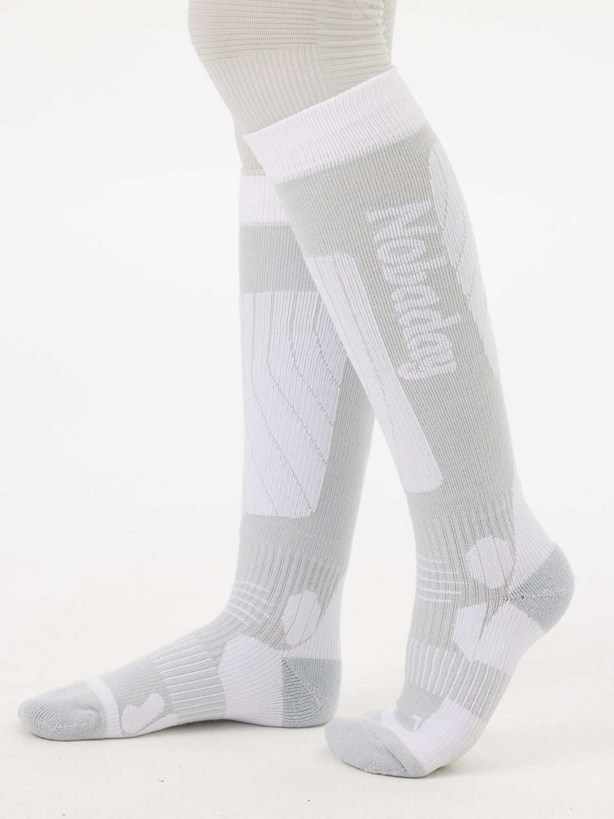 Odor-Resistant Performance Ski Socks White