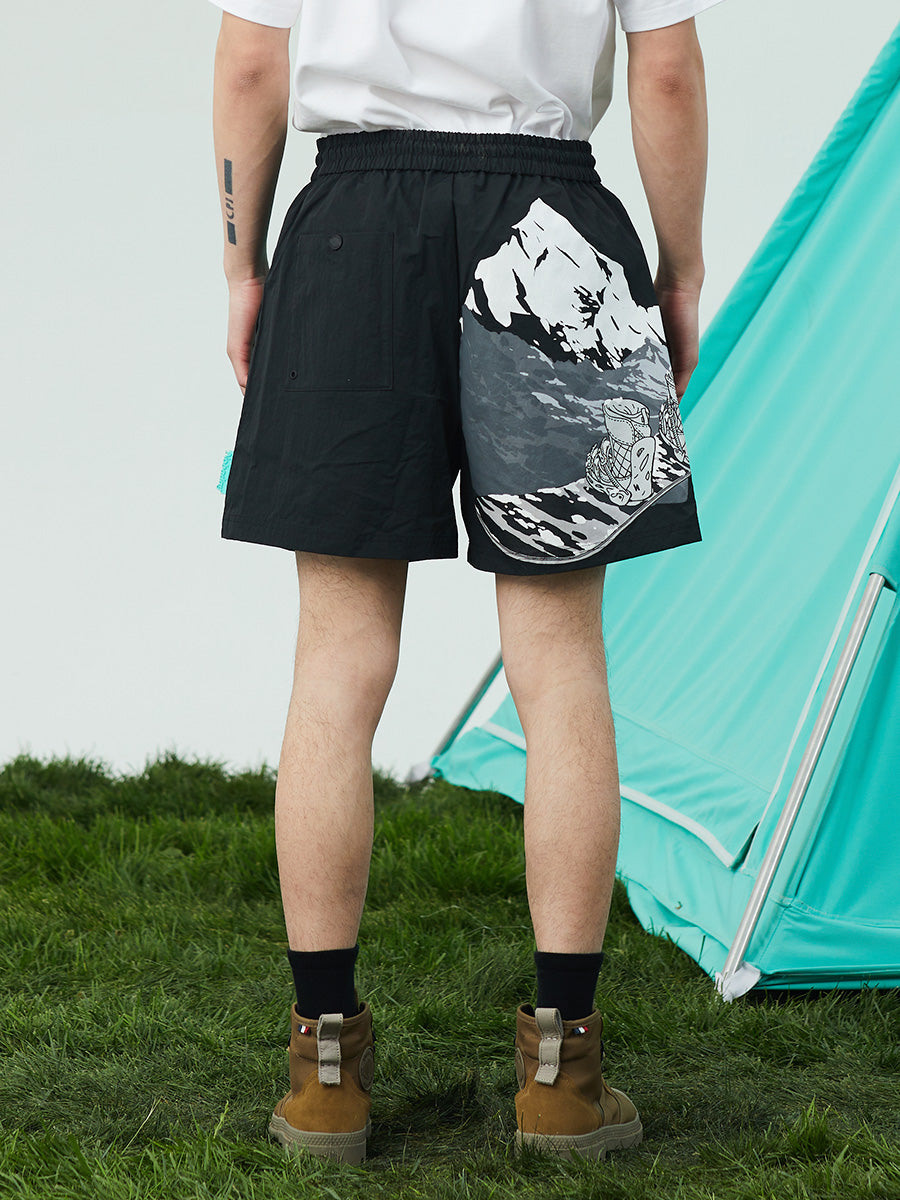 Snow Mountain Print Shorts