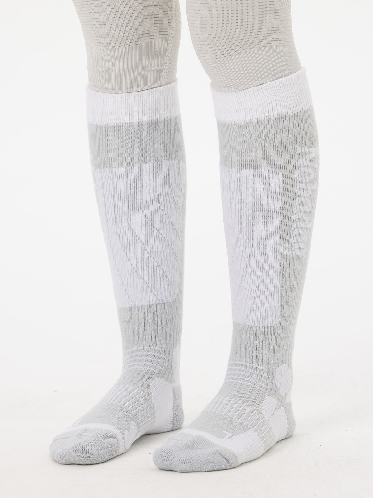 Odor-Resistant Performance Ski Socks White