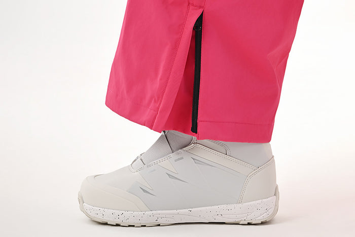 Adjustable Leg Openings